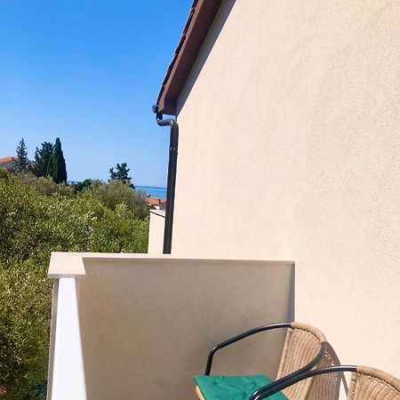 Hotel B&B Chamberlain Milna  Kültér fotó