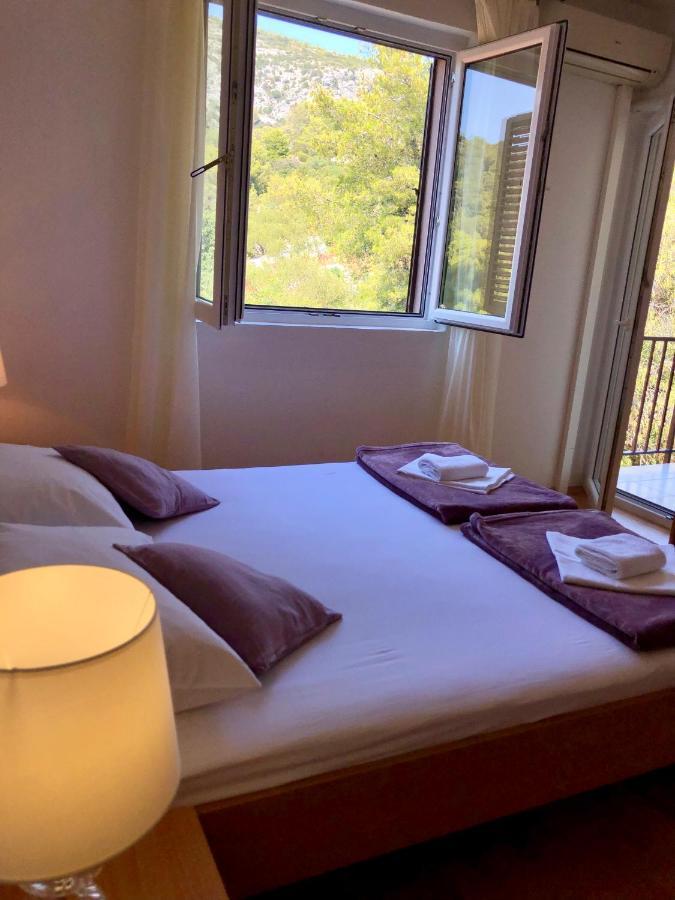 Hotel B&B Chamberlain Milna  Kültér fotó