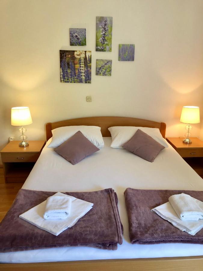 Hotel B&B Chamberlain Milna  Kültér fotó