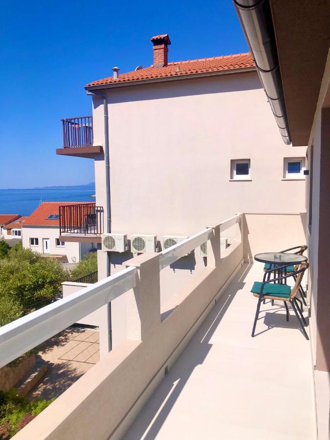 Hotel B&B Chamberlain Milna  Kültér fotó