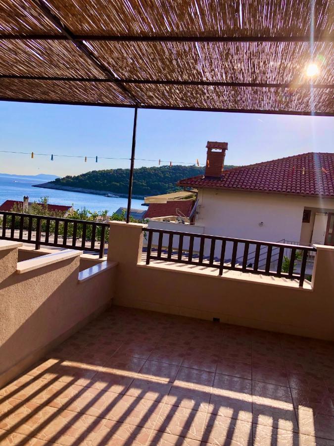 Hotel B&B Chamberlain Milna  Kültér fotó