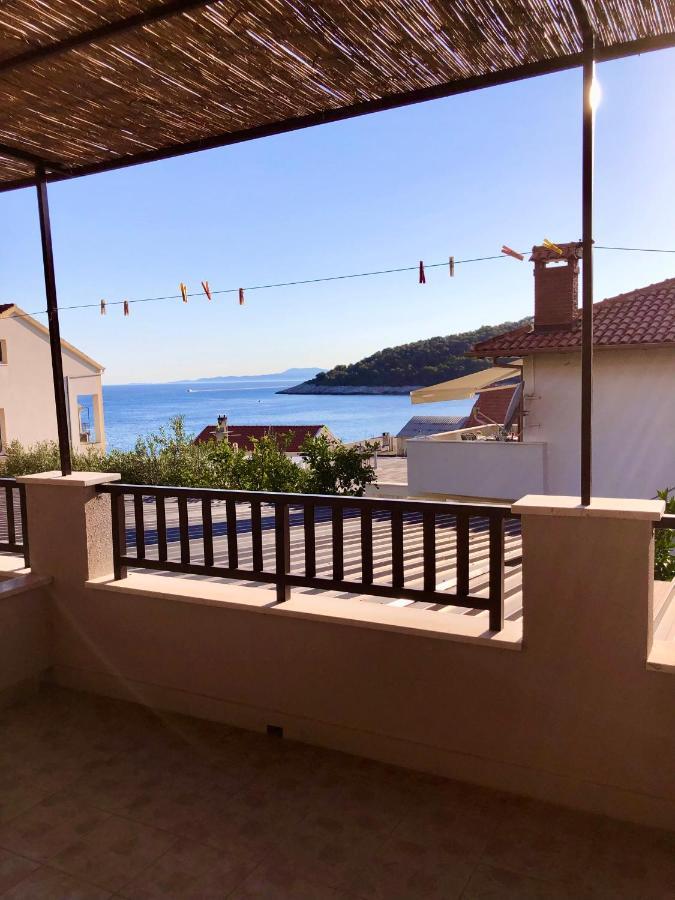 Hotel B&B Chamberlain Milna  Kültér fotó