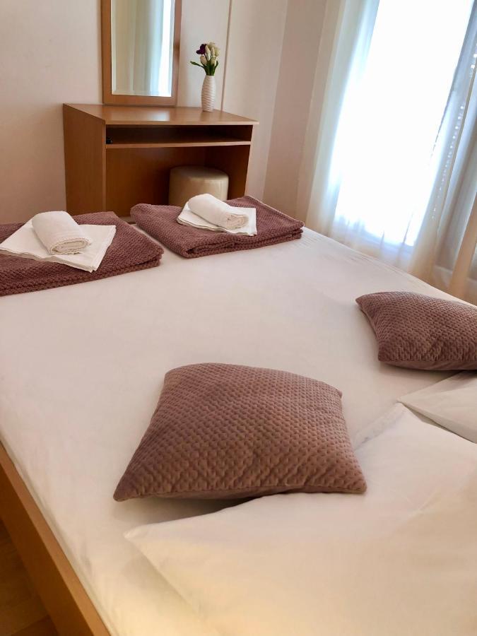 Hotel B&B Chamberlain Milna  Kültér fotó