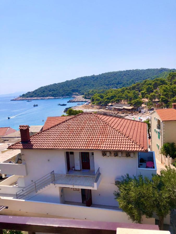 Hotel B&B Chamberlain Milna  Kültér fotó