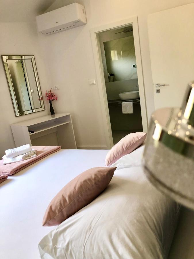 Hotel B&B Chamberlain Milna  Kültér fotó